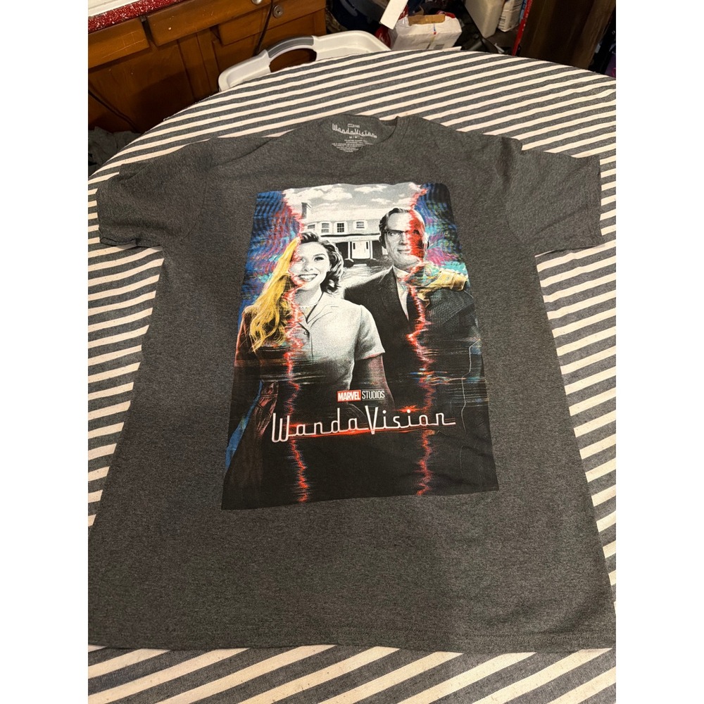 Marvel Studios WandaVision Graphic T-Shirt Mens Medium Charcoal Heather Grey MCU